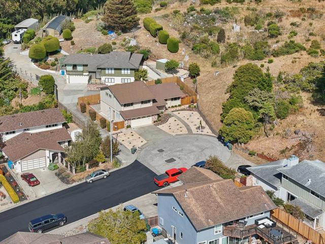 908 Park Pacifica Avenue, Pacifica CA: https://media.crmls.org/mediaz/5cd31594-32d9-4717-8fab-788d458dc9f5.jpg