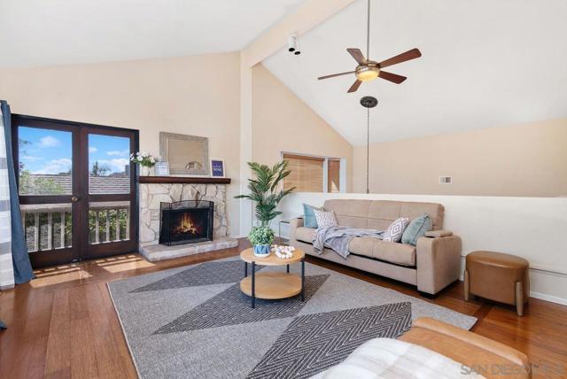 1541 Vaquero Gln, Escondido CA: https://media.crmls.org/mediaz/5cd36660-ac7c-4796-b091-8bc276b185be.jpg