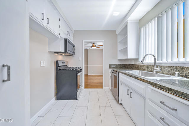 Detail Gallery Image 6 of 20 For 91 S Meridith Ave #4,  Pasadena,  CA 91106 - 2 Beds | 1 Baths