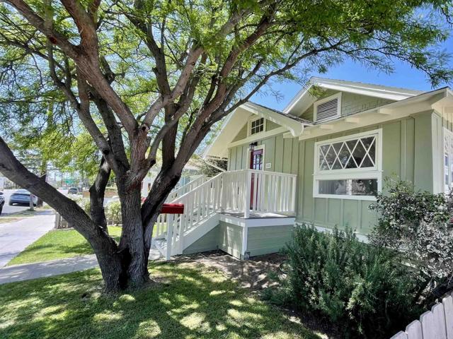 1520 Madison Avenue, San Diego CA: https://media.crmls.org/mediaz/5cd620ff-bfa1-49b5-a75c-9ccf1e520d4c.jpg