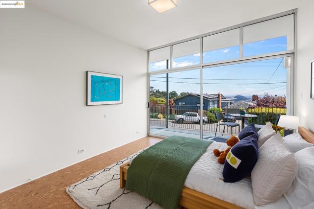 7145 View Ave, El Cerrito CA: https://media.crmls.org/mediaz/5cd6bbc3-cc31-4c84-baa8-0cab5eb80adf.jpg