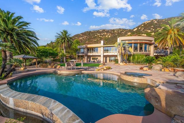 Image 32 of 75 For 14949 Presilla Dr