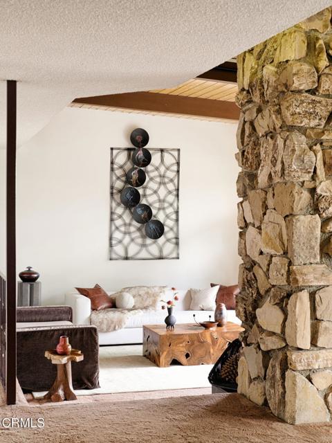 5519 Terrace Drive, La Crescenta CA: https://media.crmls.org/mediaz/5cd6d278-3a42-4e1a-9f9e-5ab495de063e.jpg
