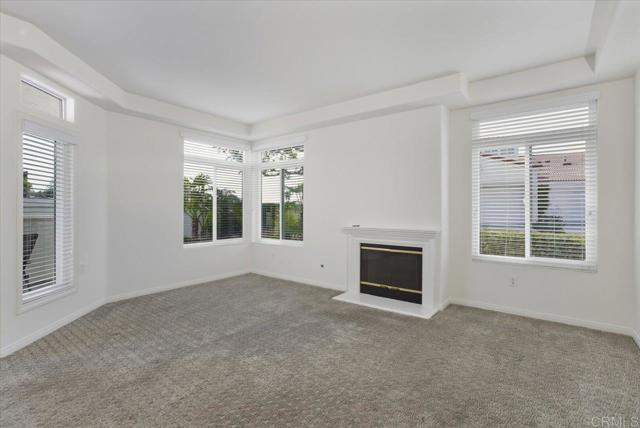 3315 Genoa Way, Oceanside CA: https://media.crmls.org/mediaz/5cd8b137-b6f1-489c-abec-07e97adba6d9.jpg