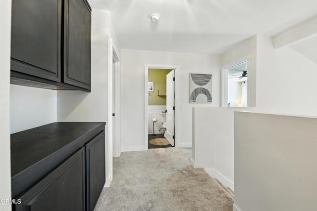 497 Azalea Street, Thousand Oaks CA: https://media.crmls.org/mediaz/5cd9b224-9399-4ec4-a10a-0308205fe93c.jpg