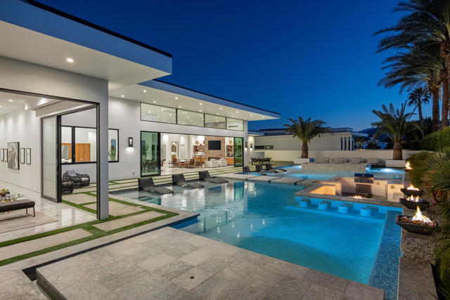 1 Bravo Court, Rancho Mirage CA: https://media.crmls.org/mediaz/5cd9f8eb-9cf6-4bd9-9ccf-54f7ce979304.jpg
