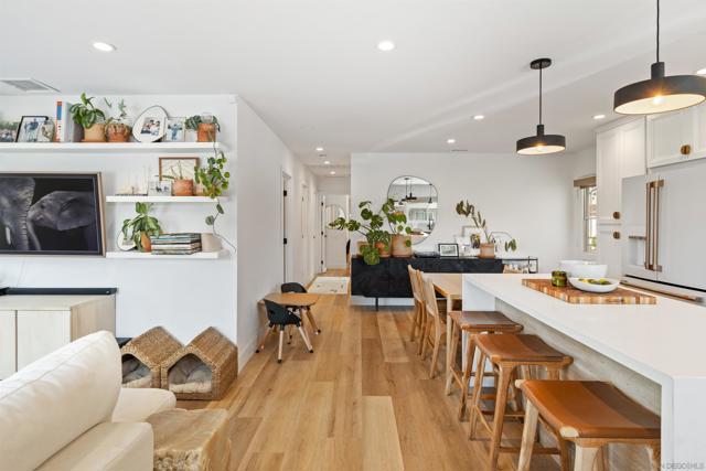 2068 Montclair, San Diego CA: https://media.crmls.org/mediaz/5cdabaa6-fecd-4744-96a1-f895537d29c8.jpg