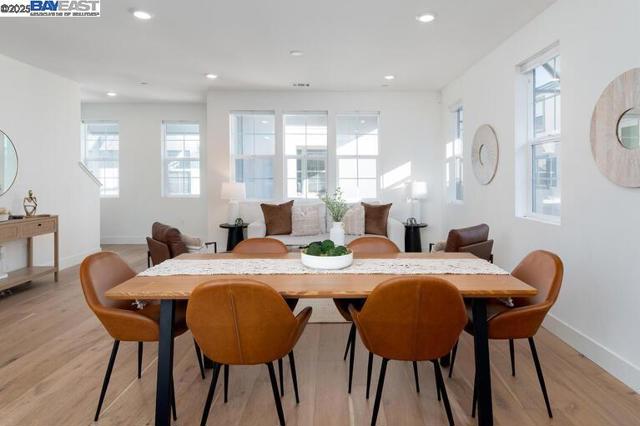37468 Bowline Rd, Newark CA: https://media.crmls.org/mediaz/5cdbdb03-f828-4f3b-beef-bd7778a2495a.jpg