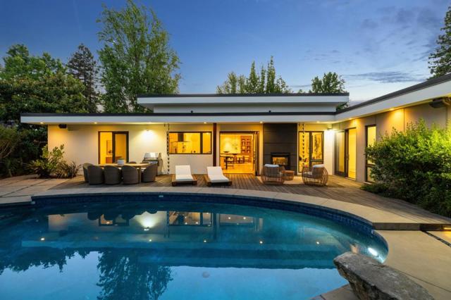 28 Politzer Drive, Menlo Park CA: https://media.crmls.org/mediaz/5cdc770b-9330-47f2-82b7-a59d3ebfcadf.jpg