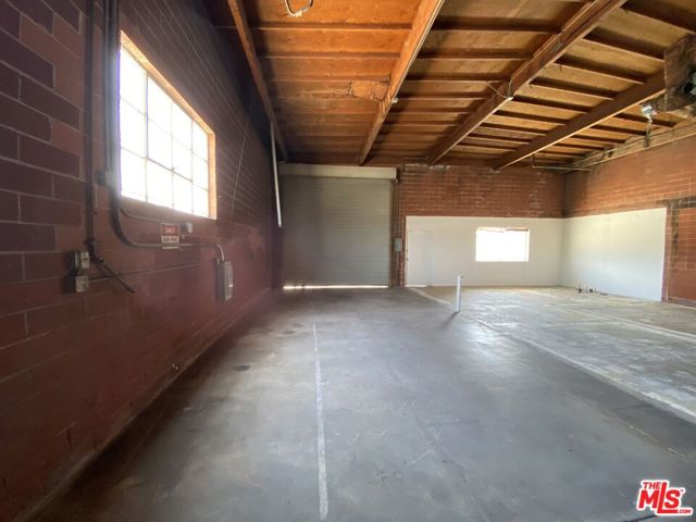 625 Glenwood Place, Burbank, California 91506, ,Commercial Sale,For Sale,Glenwood,24408289