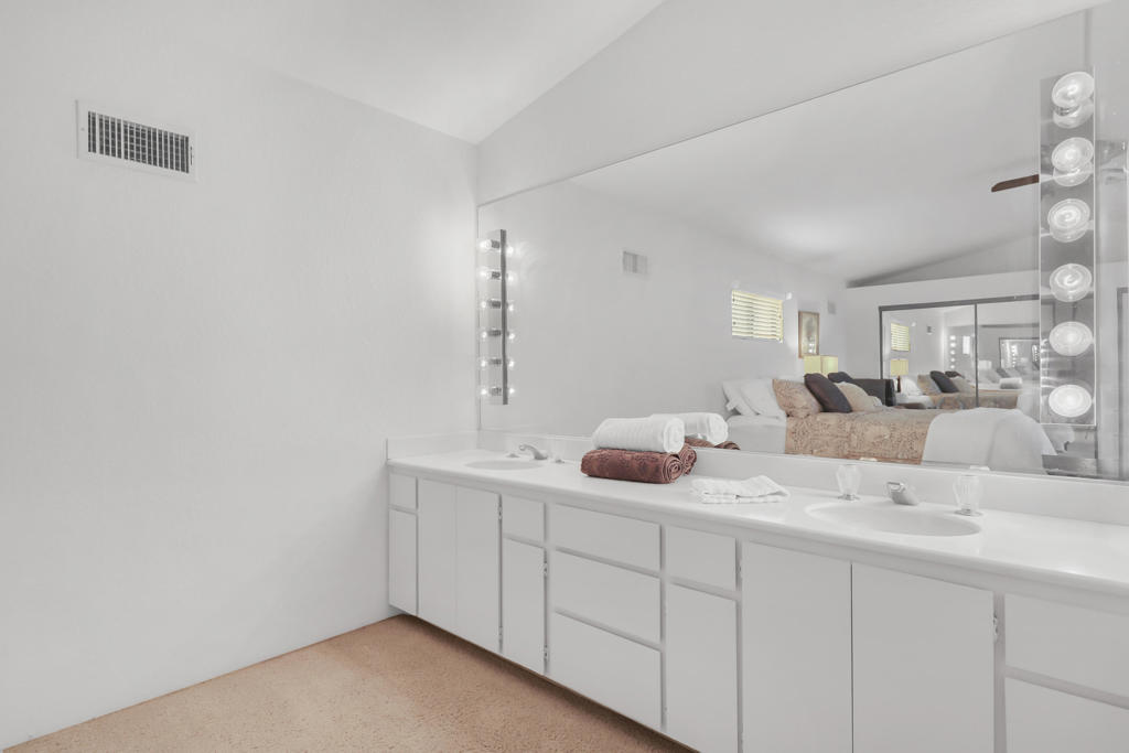 MLS #219137700DA image #17