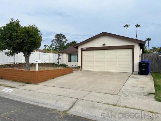 11336 Camarosa Cir, San Diego CA: https://media.crmls.org/mediaz/5cde55f3-4ad3-4f1d-9380-e0a2b5838b6d.jpg