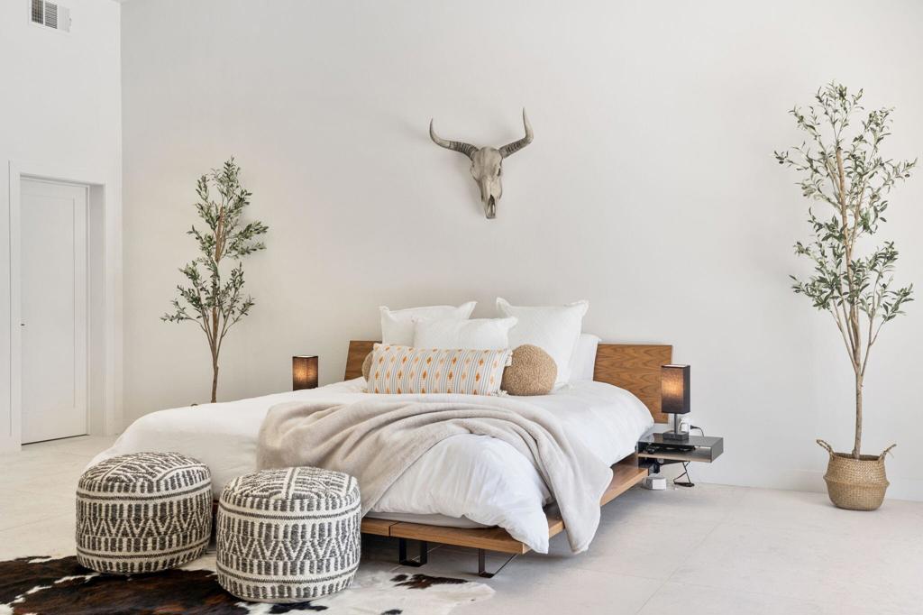 MLS #219138944DA image #17