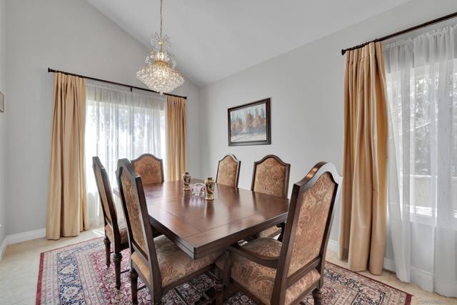 9959 Riverhead Dr, San Diego CA: https://media.crmls.org/mediaz/5ce02434-4f8f-4da9-900b-5d3dd88dd655.jpg
