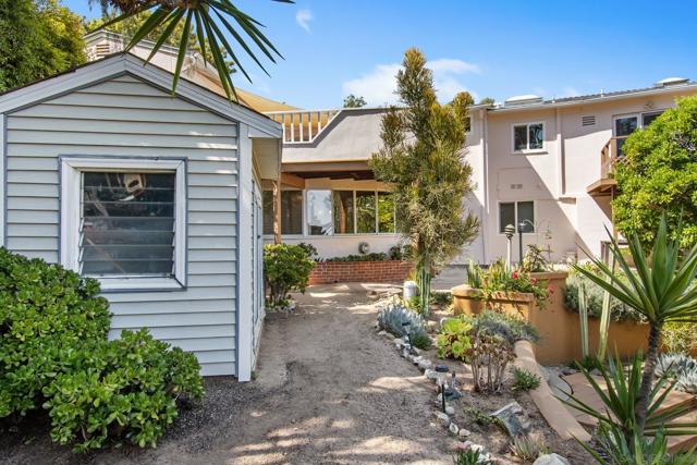 4723 Boulder Pl, La Mesa CA: https://media.crmls.org/mediaz/5ce0bd00-132d-47d3-bd3a-d8a666f34063.jpg