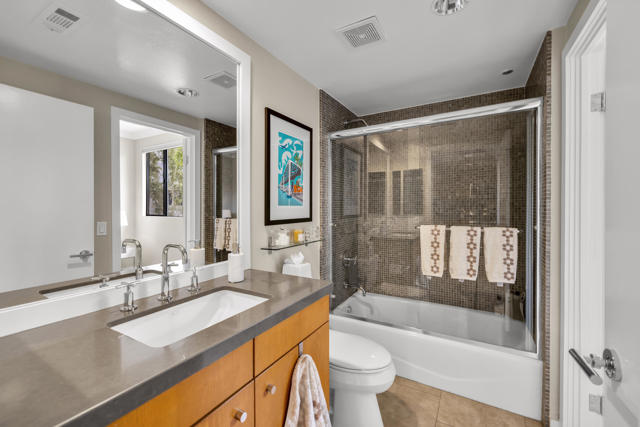 1028 E Palm Canyon Drive #207, Palm Springs, CA 92264