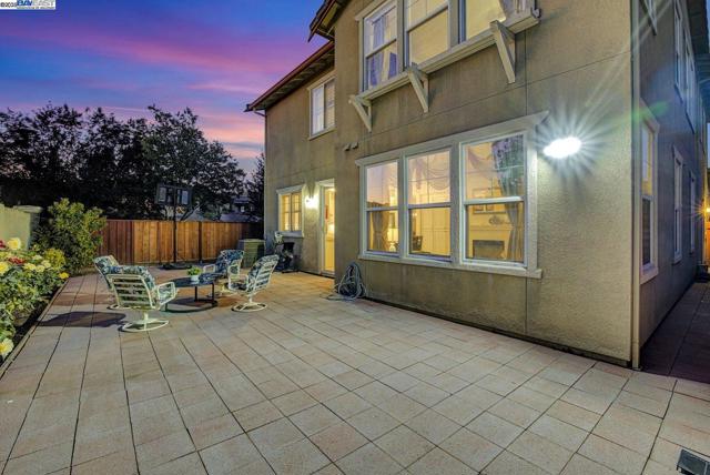 200 ARDEN CT, San Ramon CA: https://media.crmls.org/mediaz/5ce29954-dde8-4705-ae39-203c430bd713.jpg