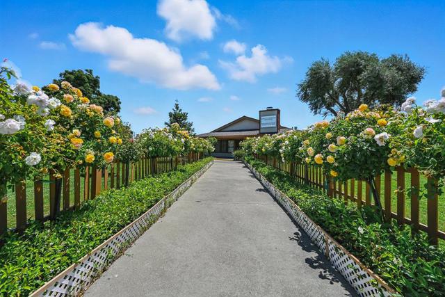 4423 Corto Monterey, Union City CA: https://media.crmls.org/mediaz/5ce34226-e294-4ef3-93ee-dda321391a8e.jpg