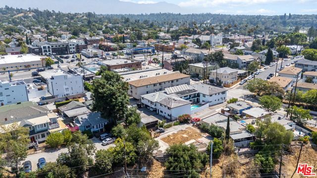 133 S Avenue 64, Los Angeles CA: https://media.crmls.org/mediaz/5ce34595-f040-4340-8582-eb3d130b43e7.jpg