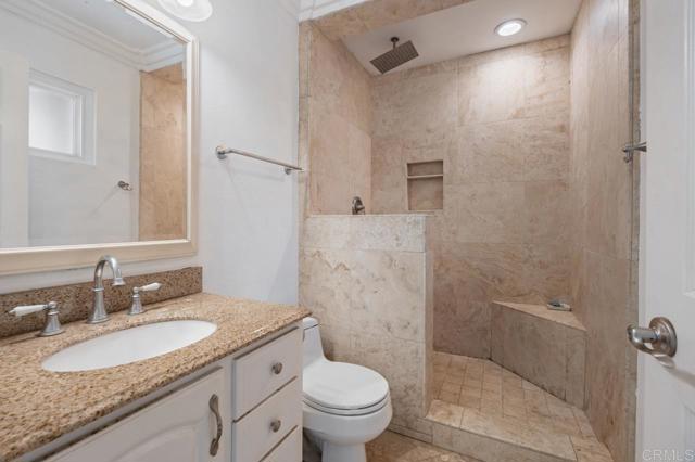 1374 Orpheus Ave, Encinitas CA: https://media.crmls.org/mediaz/5ce50e6e-3075-4ba3-a1cf-26fbb4ab4741.jpg