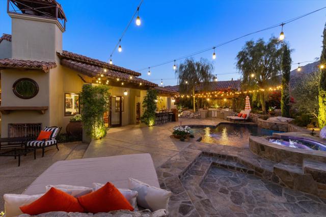 2489 Tuscany Heights Drive, Palm Springs CA: https://media.crmls.org/mediaz/5ce6098d-e713-465b-8a0b-36634612b1c7.jpg