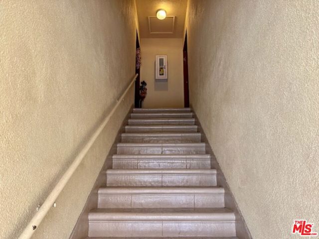 1114 S Sherbourne Drive, Los Angeles CA: https://media.crmls.org/mediaz/5ce87bbf-9b6c-4eab-bf8a-b01bd90b69f3.jpg
