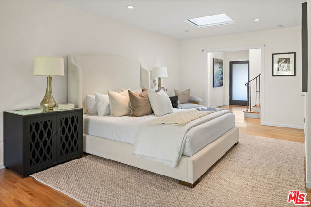 Drew Fenton | 707 Jacon Way Pacific Palisades CA | MLS: 7469273 Drew Fenton | 707 Jacon Way Pacific Palisades CA | MLS: 7469273