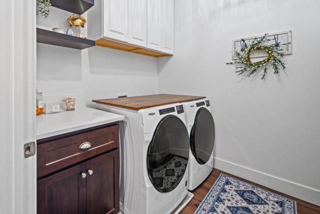287 Skyview Drive, Marina CA: https://media.crmls.org/mediaz/5ce90ed8-d6d1-40b1-9a91-ff37945a9b9b.jpg
