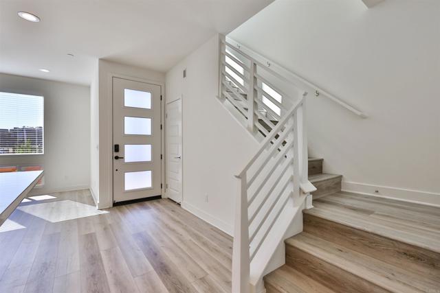 Detail Gallery Image 9 of 21 For 10926 Alderman Way, San Diego,  CA 92126 - 3 Beds | 2/1 Baths