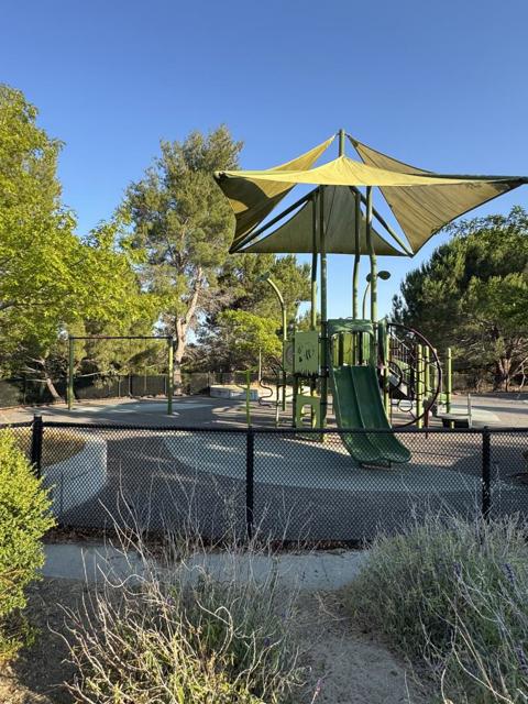 1119 Royal Lane, San Carlos CA: https://media.crmls.org/mediaz/5ceae94e-3388-4bc3-860a-8c3e1c7ab7ad.jpg