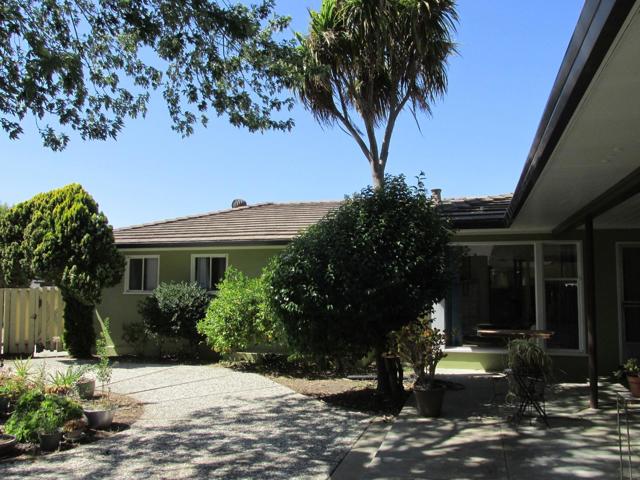 1610 Cienega Road, Hollister CA: https://media.crmls.org/mediaz/5ceb0279-111a-4f50-9768-657075b50224.jpg