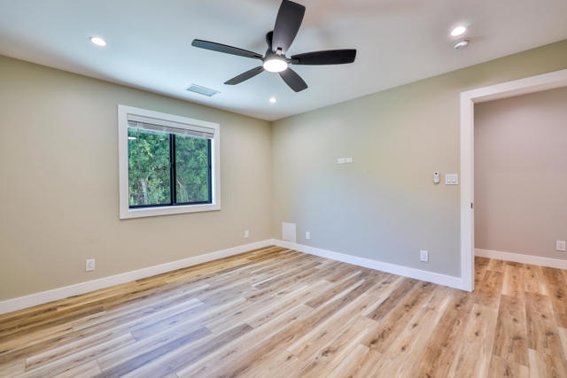 32299 Whispering Palms Trail, Cathedral City CA: https://media.crmls.org/mediaz/5ceb4afb-5b7a-4a33-bbb8-971b65172b23.jpg