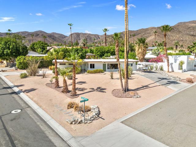 68079 Vista Del Valle, Cathedral City CA: https://media.crmls.org/mediaz/5cec5d0b-b1cb-4b3e-995b-1ae64c3a822b.jpg