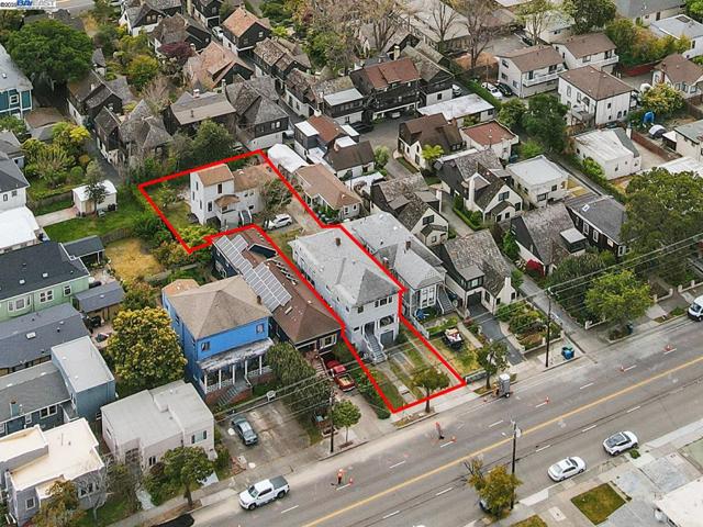 1572 Lincoln Ave, Alameda CA: https://media.crmls.org/mediaz/5cece2f8-5a24-4eb3-93ca-58fcef8e43ad.jpg