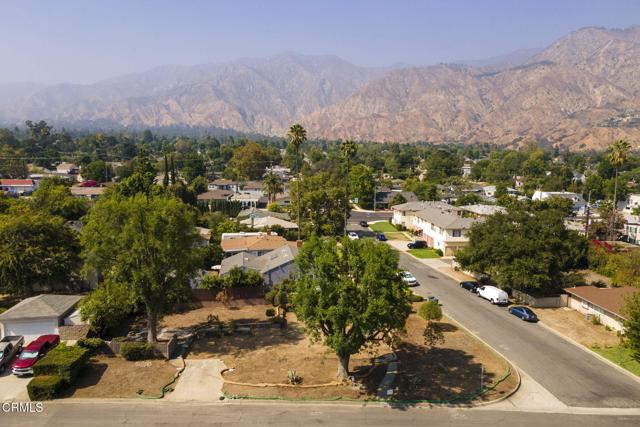 2305 Galbreth Road, Pasadena CA: https://media.crmls.org/mediaz/5ced2b10-1b0f-4724-b675-fe0a1549d96c.jpg