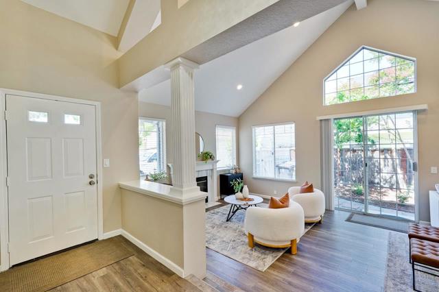 304 Windmill Park Lane, Mountain View CA: https://media.crmls.org/mediaz/5cee07d4-767d-4203-9c56-08f4fafc4d5b.jpg