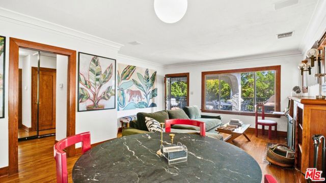 6155 Poppy Peak Drive, Los Angeles CA: https://media.crmls.org/mediaz/5cee825f-904d-4b8f-b525-b8ea9ee25945.jpg