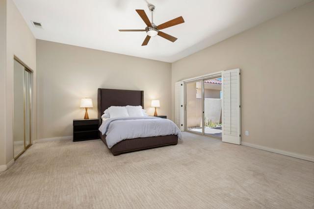 285 Kavenish Drive, Rancho Mirage CA: https://media.crmls.org/mediaz/5cef929a-dfc2-42b5-a3b6-409051ac0bbd.jpg