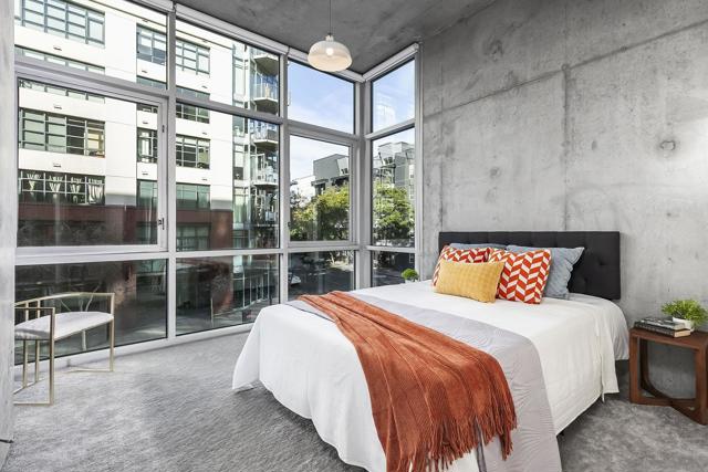 1025 Island Ave, San Diego CA: https://media.crmls.org/mediaz/5cefcfb2-2a95-410d-862d-869d1b3c8ae7.jpg