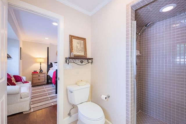 25547 Meadowview Circle,  CA: https://media.crmls.org/mediaz/5cf05fa3-188c-4d3d-a621-9a9d22582f4d.jpg