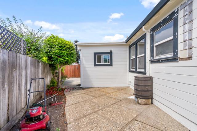 630 California Street, Watsonville CA: https://media.crmls.org/mediaz/5cf1294f-05dd-4593-821d-80be9c4f2532.jpg