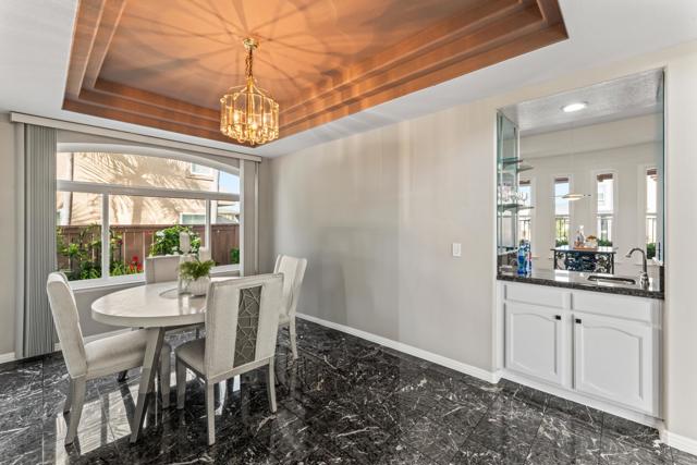 14082 Montfort Ct, San Diego CA: https://media.crmls.org/mediaz/5cf15f65-4d16-4a96-8a21-503ae87b17cf.jpg
