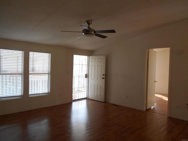 Detail Gallery Image 8 of 25 For 2003 Bayview Hts Dr #158,  San Diego,  CA 92105 - 3 Beds | 2 Baths