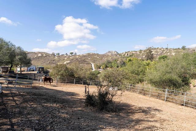 16526 GREEN VALLEY TRUCK TRAIL, Ramona CA: https://media.crmls.org/mediaz/5cf2d60b-8d43-41a7-a302-1770804baed6.jpg
