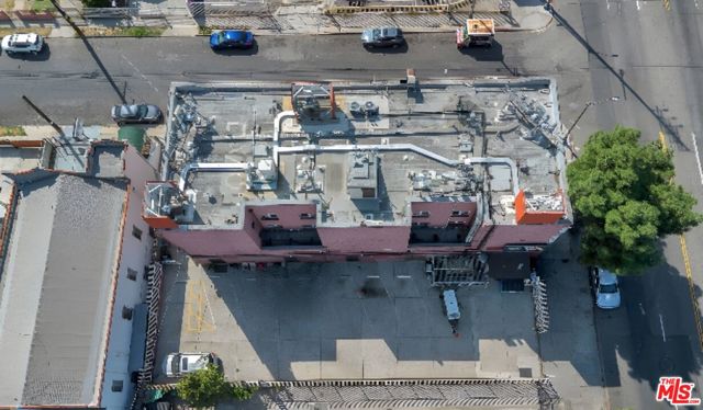 5734 S Broadway, Los Angeles CA: https://media.crmls.org/mediaz/5cf2ebee-09c6-4f53-b0da-32694cc87ca6.jpg