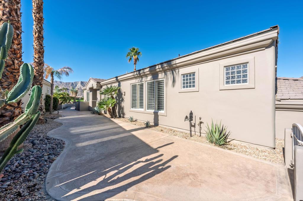 MLS #219137801DA image #3