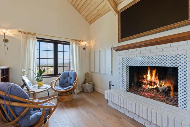 Image 46 of 75 For 4938 San Jacinto Circle