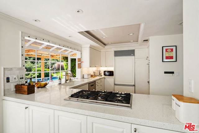 4441 Park Alisal, Calabasas CA: https://media.crmls.org/mediaz/5cf5dac1-6498-4b56-97c2-492ade10e4a5.jpg