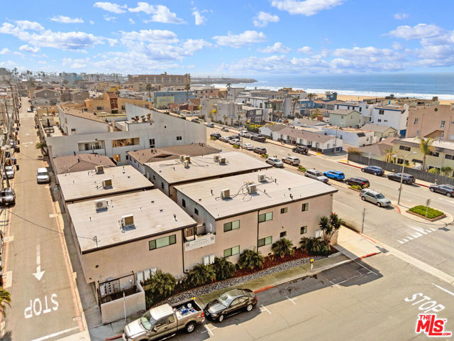 350 Hermosa Avenue, Hermosa Beach, California 90254, ,Residential Income,For Sale,Hermosa,25509955