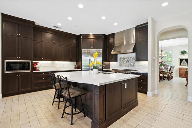 Spacious Kitchen